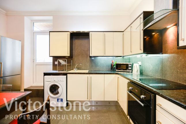 Thumbnail Flat to rent in Whitechapel Road, Whitechapel, London