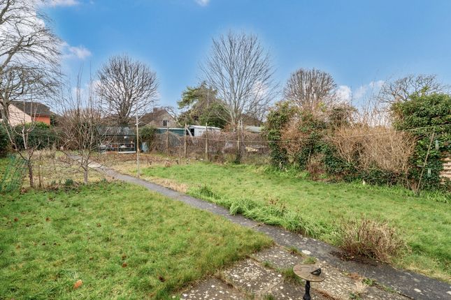 7, Cleeve Grove, Bristol photo 2