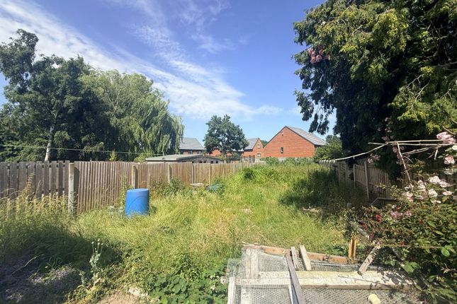 91, St. Helens Avenue, Barnsley photo 2