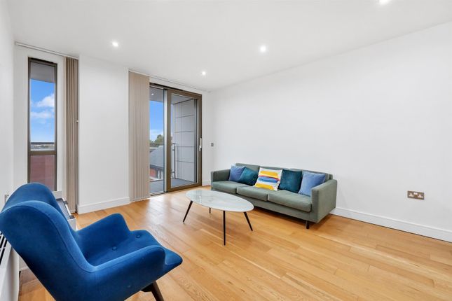41, Gateway House, London photo 2