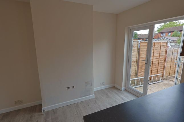 51, Watersmeet Road, Coventry photo 4