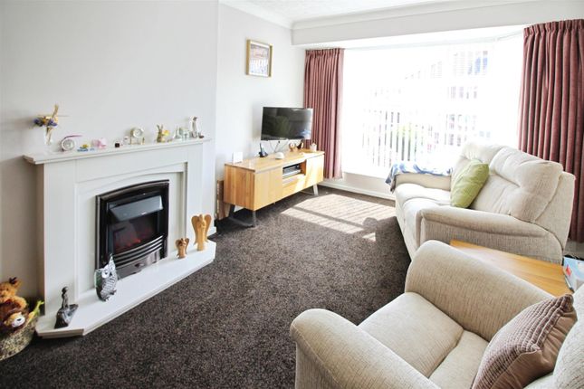 33, Jean Avenue, Leeds photo 4