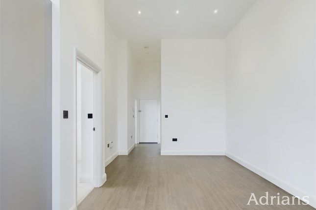 1, Flat 1, St. Johns Court, Moulsham Street, Chelmsford photo 4