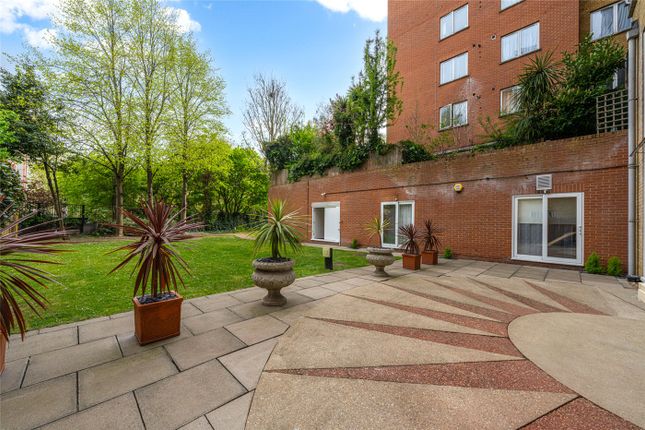 Flat 31,, Regent Court, London photo 4