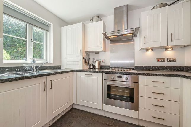 15, Fraser Row, Chichester photo 3
