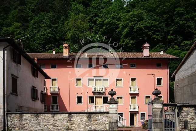 Apartment for sale in Perarolo Di Cadore, Veneto, 32010, Italy
