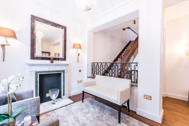 Upper Brook Street, Mayfair photo 4