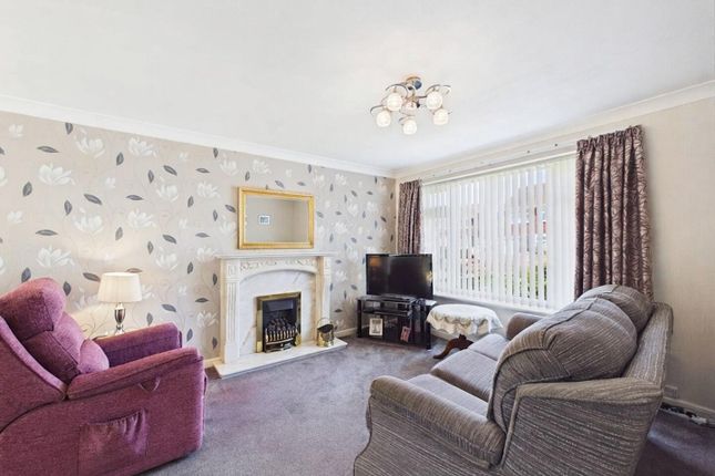 37, Cleveland Avenue, Knottingley photo 2