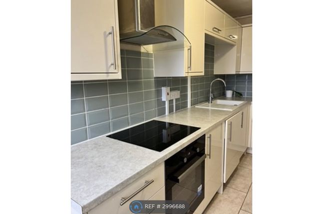 Flat, Gibralter House The Drive, Great Warley, Brentwood photo 4