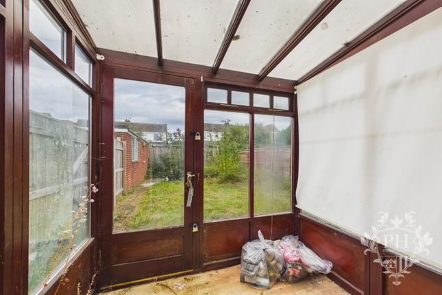 34, Churchill Drive, Redcar photo 5