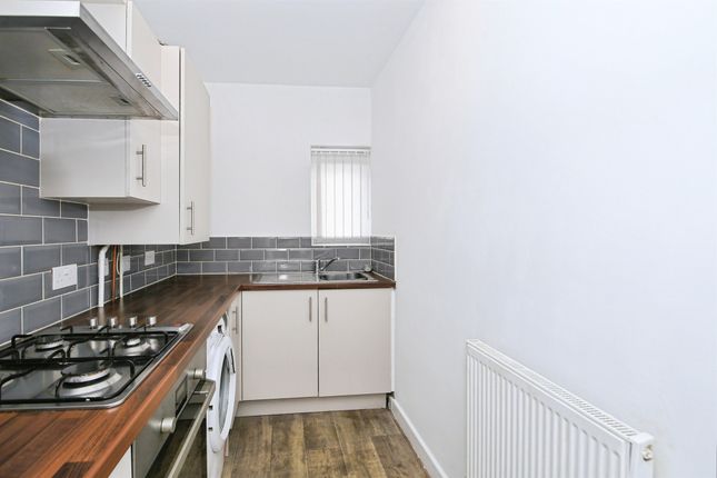 Flat 2, Causeway Centre, High Causeway, Peterborough photo 4