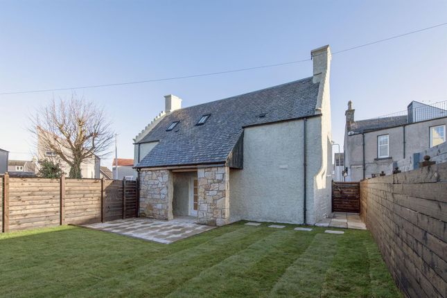 Detached house for sale in 25 Excise Street, Kincardine