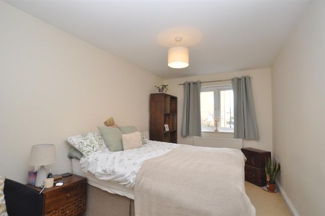 Flat for sale in Fyffes Court, Fishponds Road, Hitchin