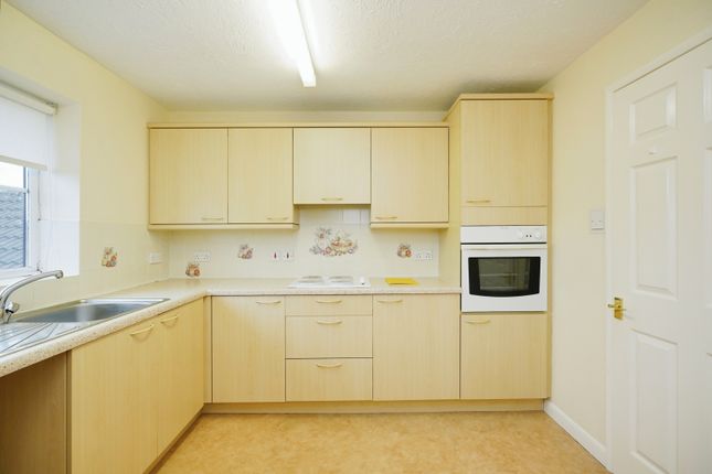 6, Pinewood Court, Leicestershire photo 2