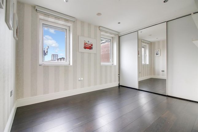 Flat for sale in Praed Street, Paddington, London