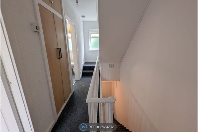 A Rufford Drive, Whitefield, Manchester photo 3