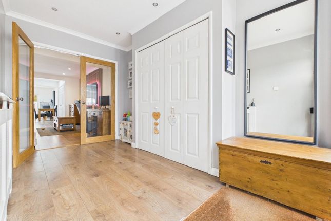 4, Bristol Avenue, Lancing photo 4