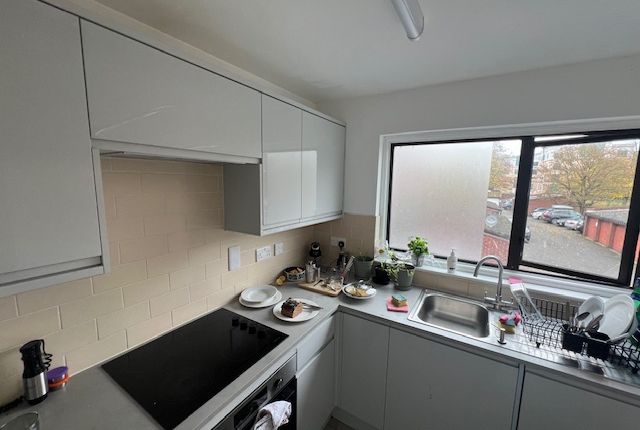 26, Colley House, Whitehall Road, Uxbridge photo 3