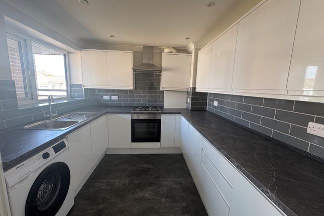 21, Steyning Avenue, Peacehaven photo 5