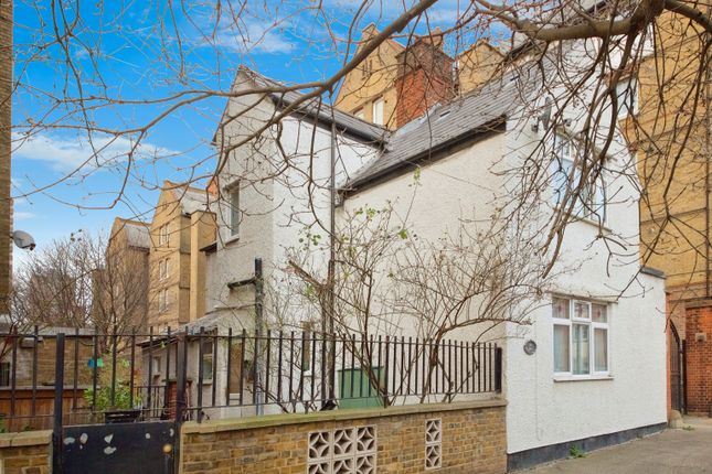 Thumbnail Detached house for sale in The Lodge, Lowood Street, London