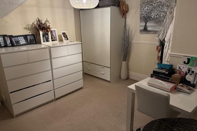 Flat 3, 66, Guildhall Street, Folkestone photo 5