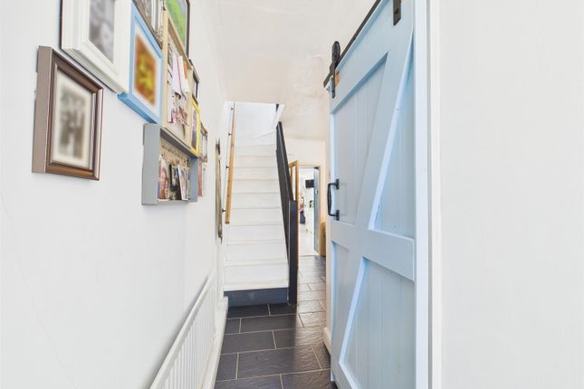 19, Rhandir Terrace, Llanelli photo 4