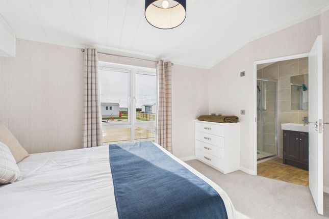 26, Riverside Country Lodges, Nottingham photo 4