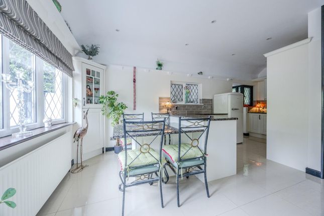 1, Thorpe Hall Close, Southend-On-Sea photo 4
