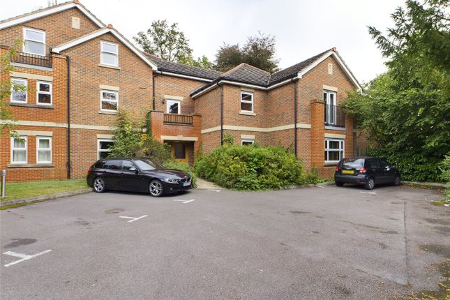 Thumbnail Flat to rent in Maple House, Derby Road, Caversham, Reading