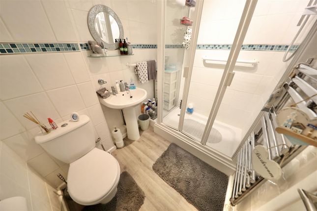 Flat for sale in Beverley Road, Hull