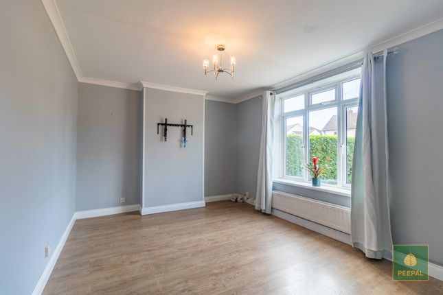 39, Prince Charles Crescent, Farnborough photo 4