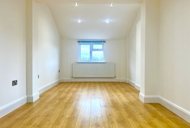 551a, Pinner Road, North Harrow photo 4