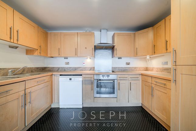 Apt 810, 51 Patteson Road, Ipswich photo 2