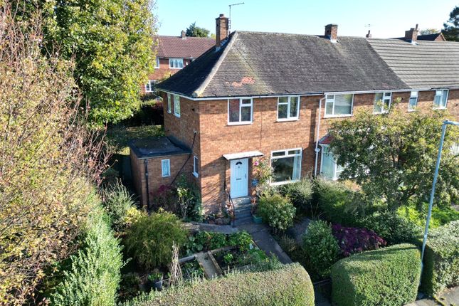 2-bed terraced on Lincombe Mount, Leeds, £225,000