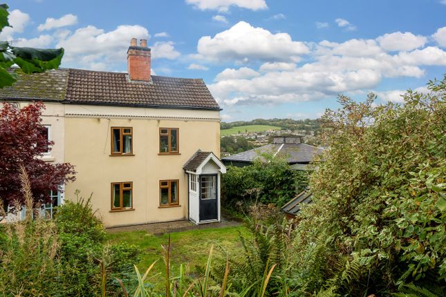 Thumbnail End terrace house for sale in Middle Leazes, Stroud