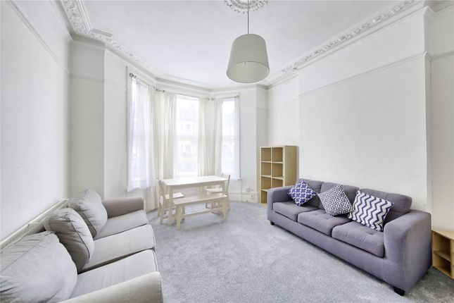 Thumbnail Flat to rent in Ormeley Road, London