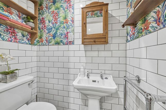 24, Ronver Road, London photo 5