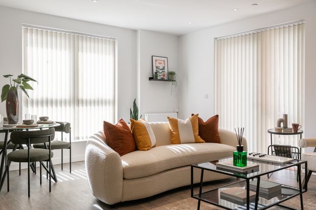 Flat for sale in Bloomsbury Avenue, London