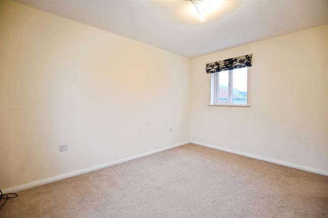 9, Thistlewood Court, Hull photo 4