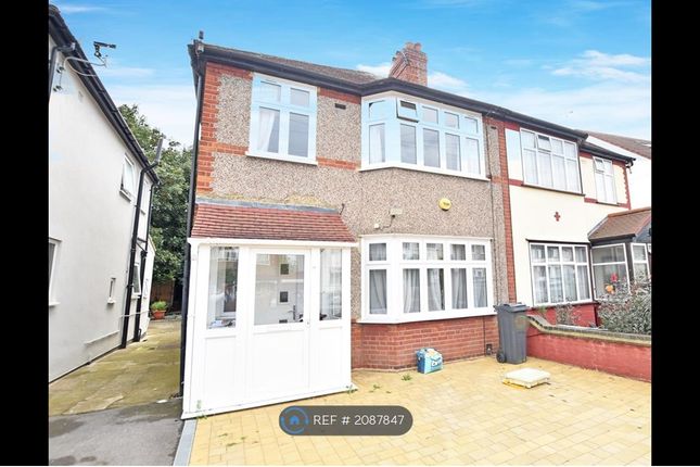Thumbnail Semi-detached house to rent in The Drive, Hounslow