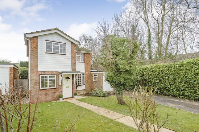 Thumbnail Detached house for sale in Burleigh Way, Crawley Down, Crawley