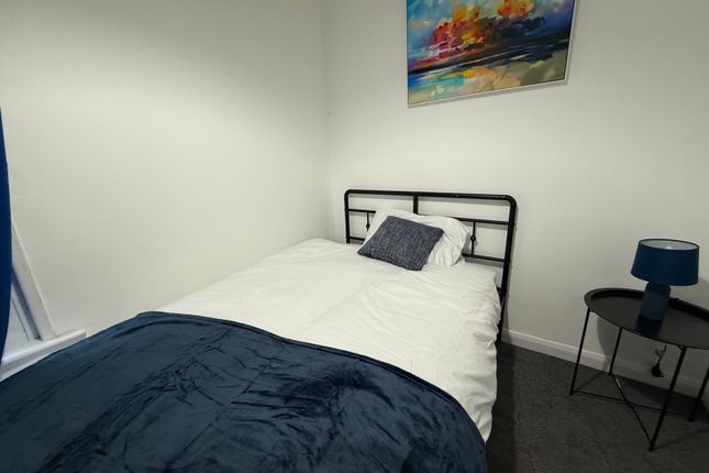 19, Dawes Street, Gillingham photo 5