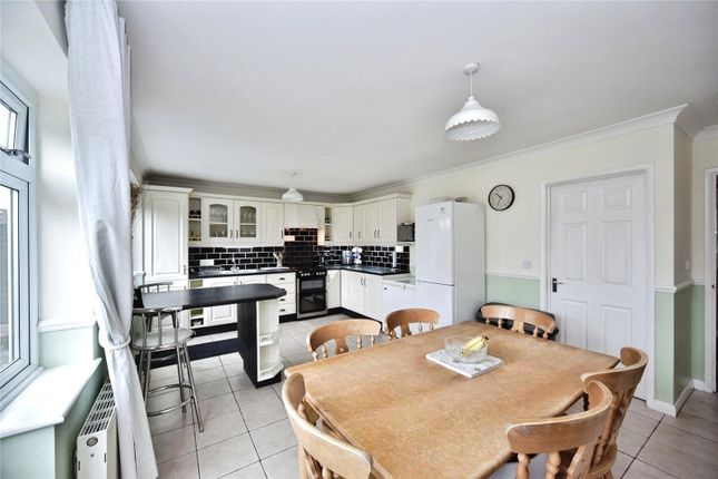 30, Seaside Avenue, Sheerness photo 5