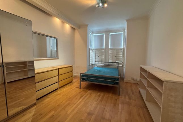 37, Leythe Road, London photo 3