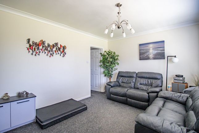 30 Reid Way, King's Lynn, Norfolk photo 2