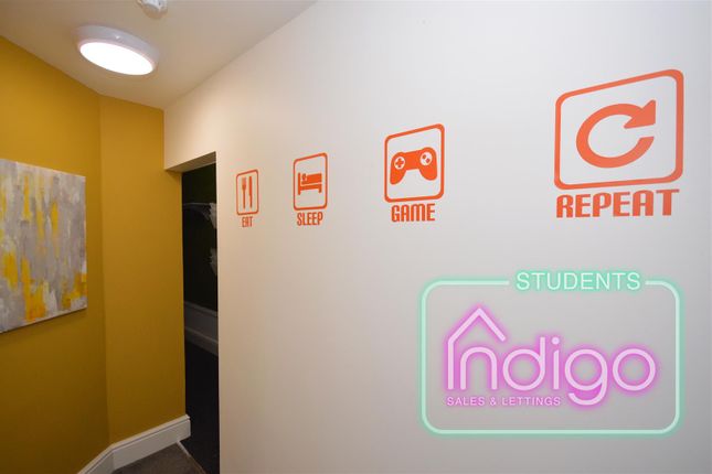 Rm Corridor 2 21 Glebe Street (181).Jpg