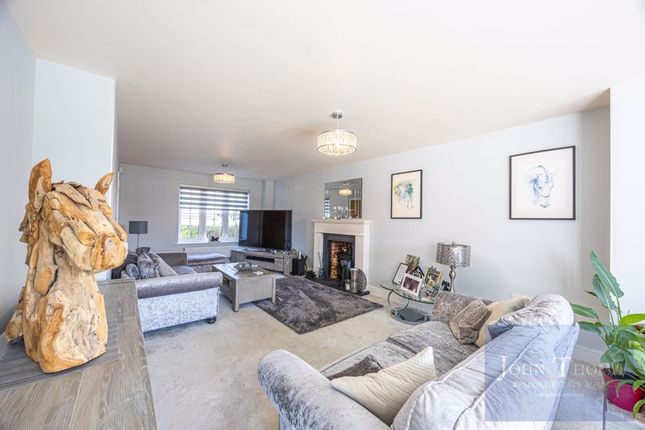 2, Aster Road, Chigwell photo 2