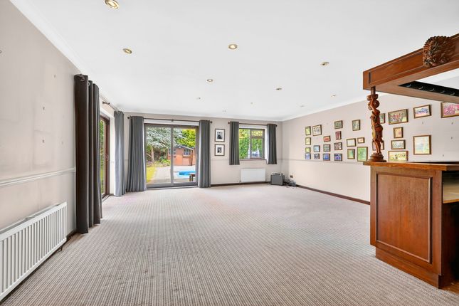 Hilltop, 26, Elmhurst Avenue, South Benfleet photo 3