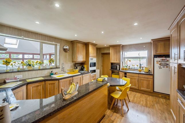 Mayfield, Harlington Road, MEXBOROUGH photo 2
