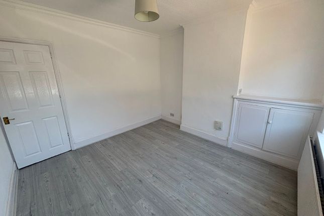 46, Lothair Road, Leicester photo 2